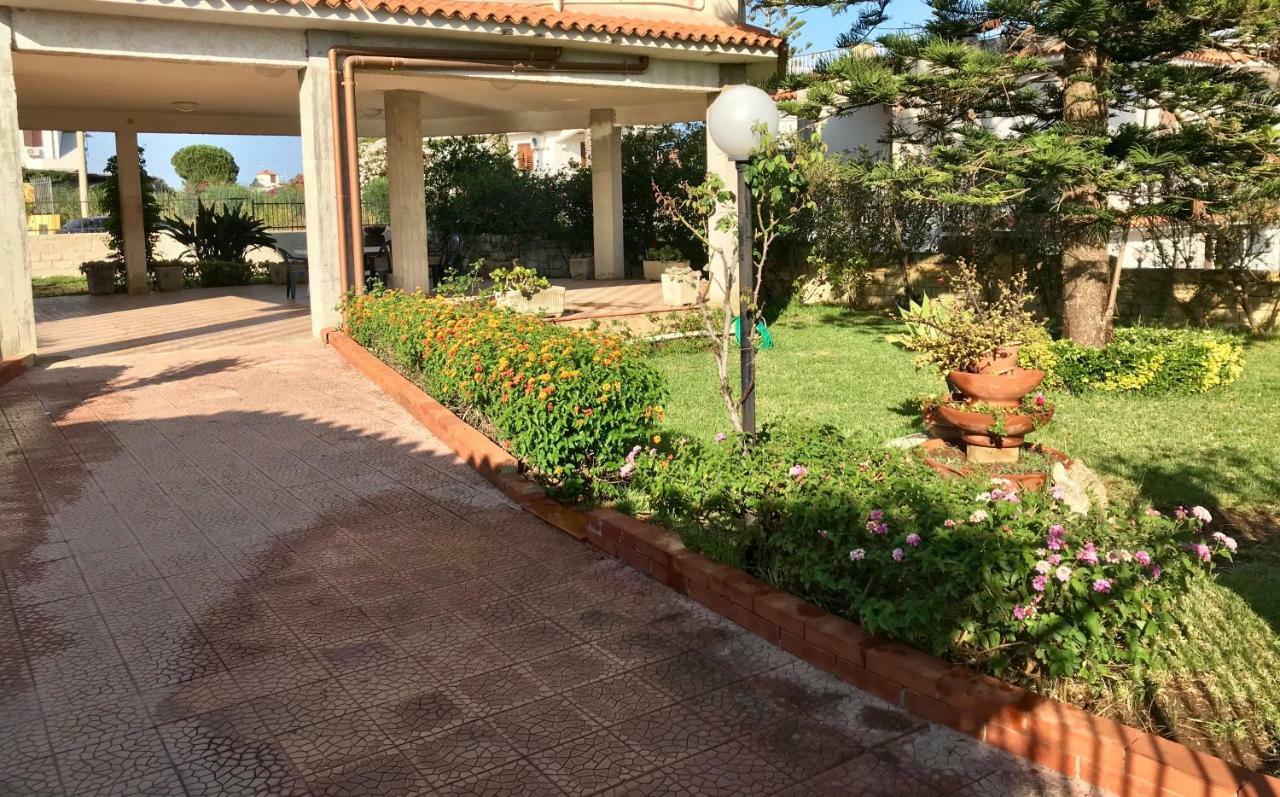 Villa Tetide - Fontane Bianche Exterior photo